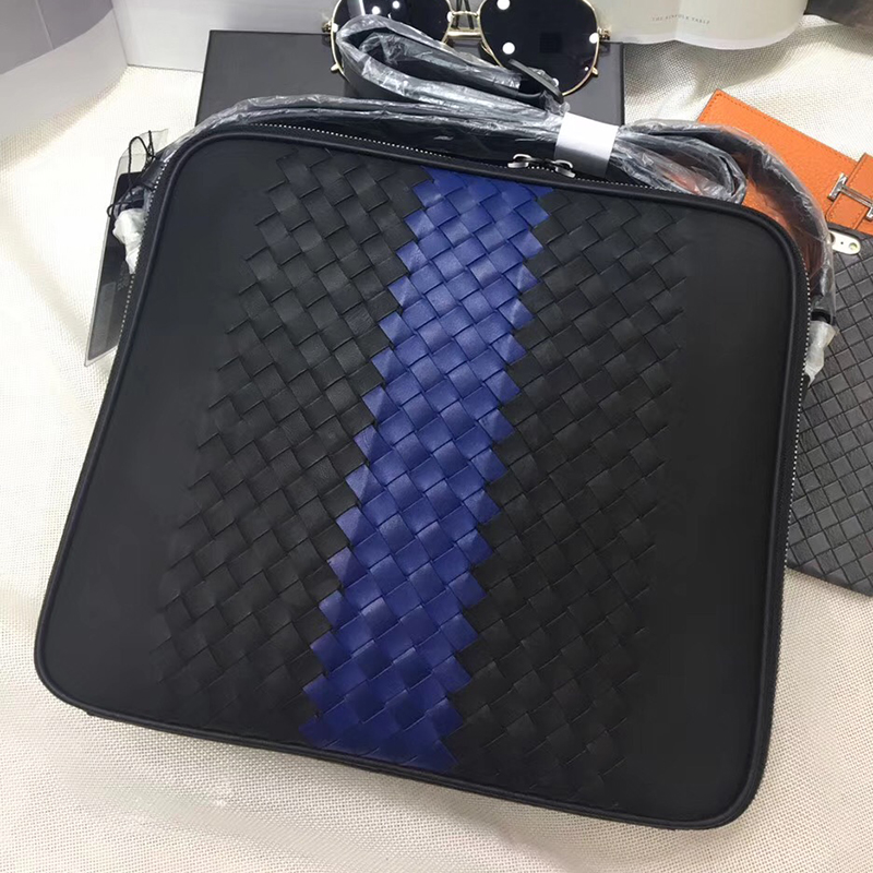 Woven 2022 new men's bag Hong Kong Wax Cow Leather Casual Single Shoulder Bag Men Genuine Leather Diagonal Satchel