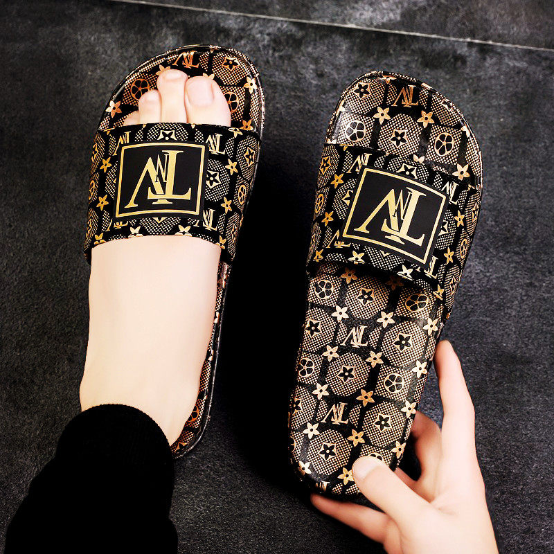 Net red slippers men's trend Korean version outdoor wear 2021 new word drag men's summer personality beach sandals