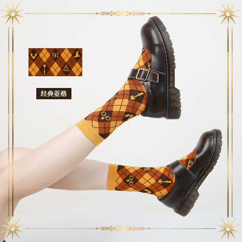 Original Personalized Harry Potter Mid-Calf Socks for Couples, Breathable and Fashionable for All Seasons, with Cute Cartoon Illustrations, Socks for Women Original Personalized Harry Potter Mid-Calf Socks for Couples, Breathable and Fashionable for All Seasons, with Cute Cartoon Illustrations, Socks for Women
