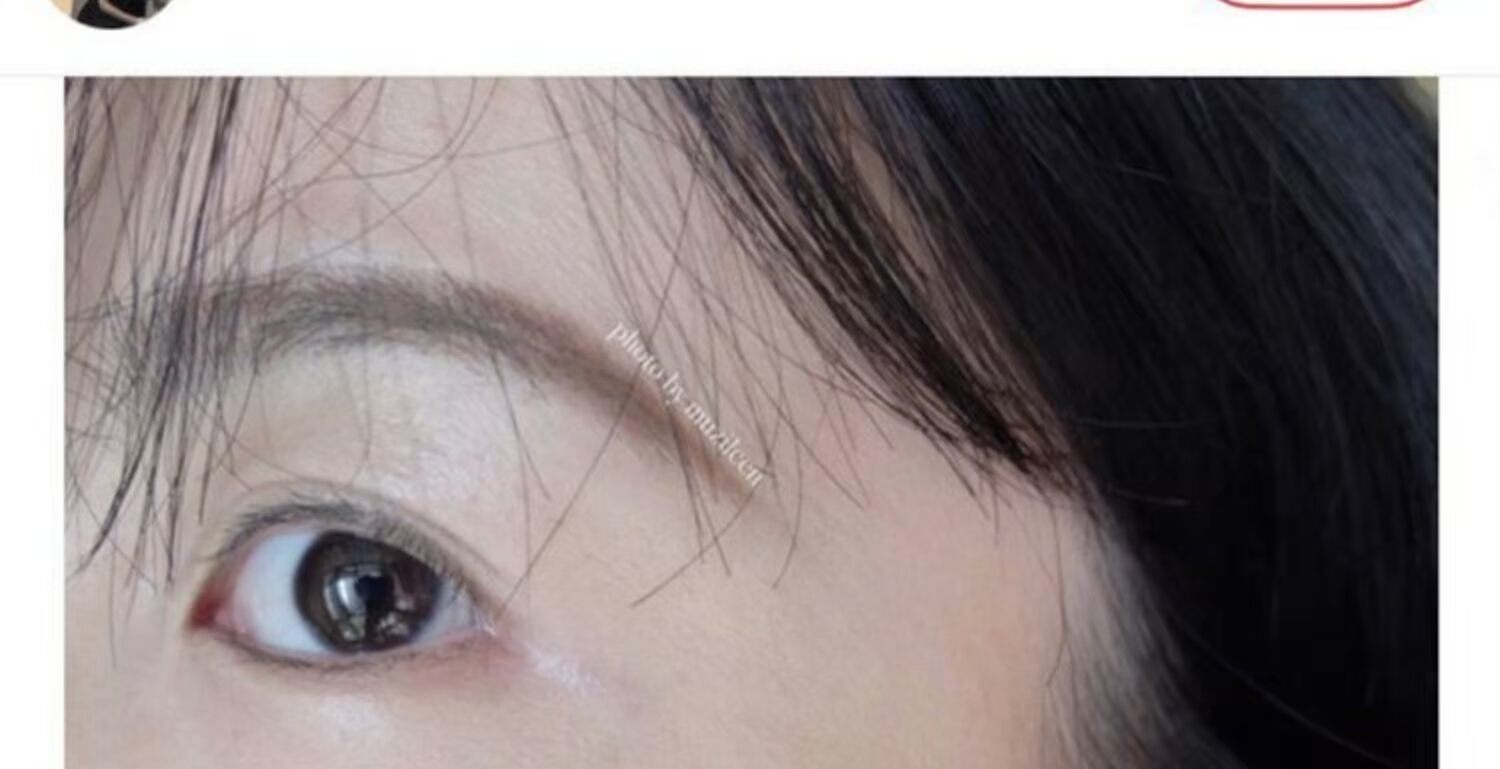 Becca dưỡng ẩm dạng nước dạng lỏng lỗ chân lông vô hình đặt phấn trang điểm 10g 50% độ ẩm công nghệ đen tập trung mềm mại - Quyền lực phấn phủ kiềm dầu maybelline