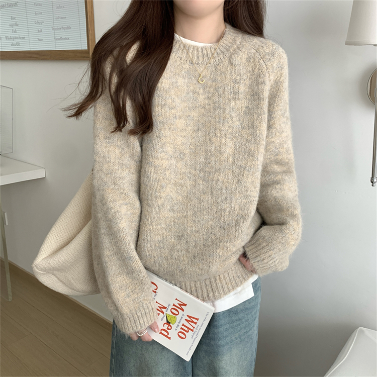 2025 Autumn Winter Lazy Style Oatmeal Color Sweater For Women, Stylish Plush Warm High-end Knitted Loose Pullover Top_voghion.com