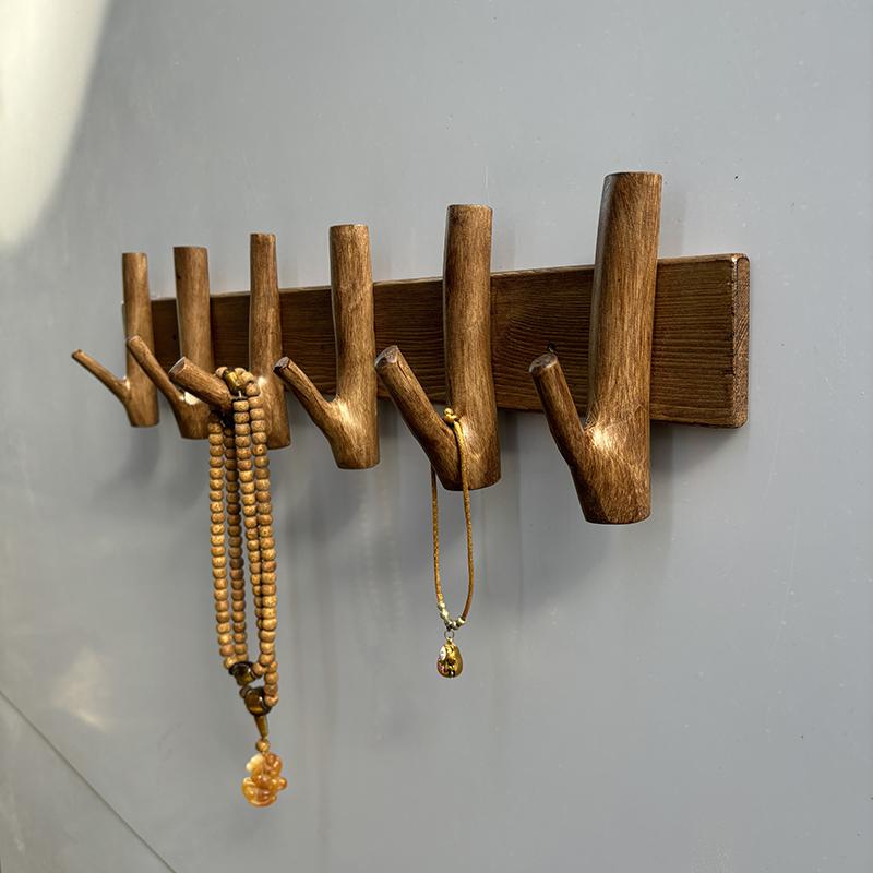 Creative Solid Wood Hook for Entryway Wall, Key and Clothes Hanger, Branch-Shaped Coat Rack, Wall-Mounted Wooden Coat Hook