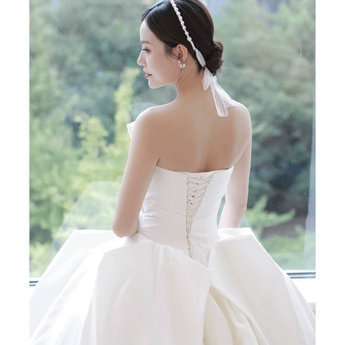 Простая атмосферная атласная легкое свадебное платье 2023 Новое темперамент невест -хвост супер бессмертная мечта Малышка из марли