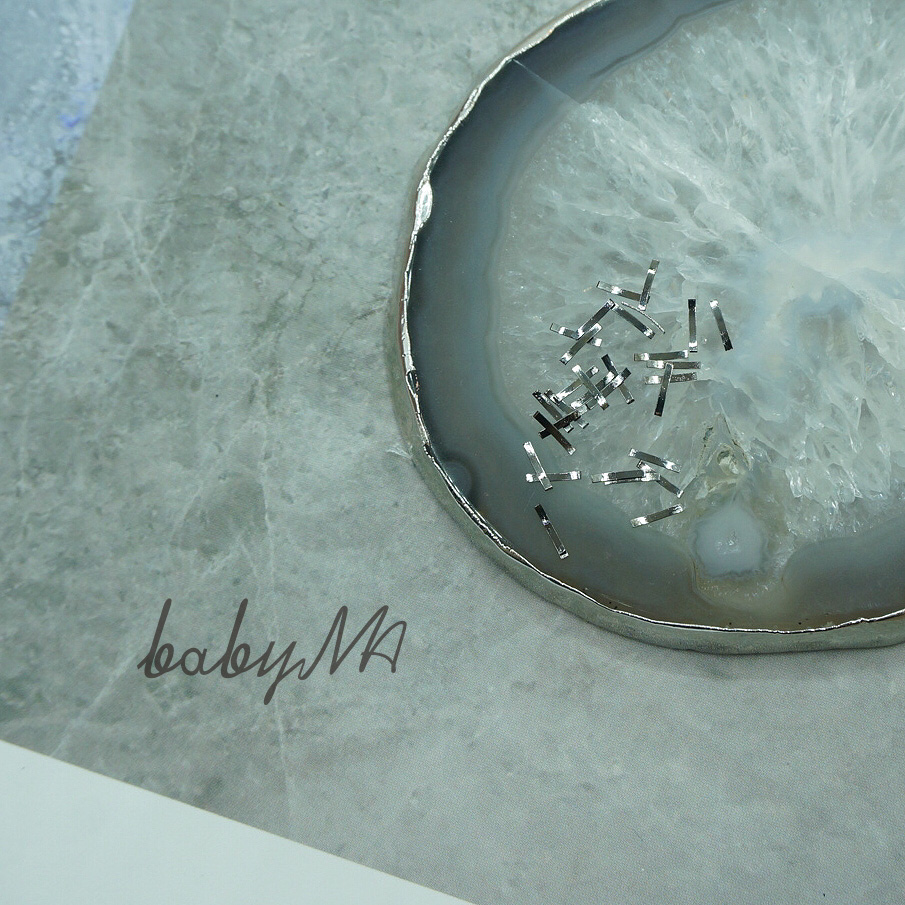 (Mar Babyma) Babyma October New Japanese retro black smile alloy fingernails 147