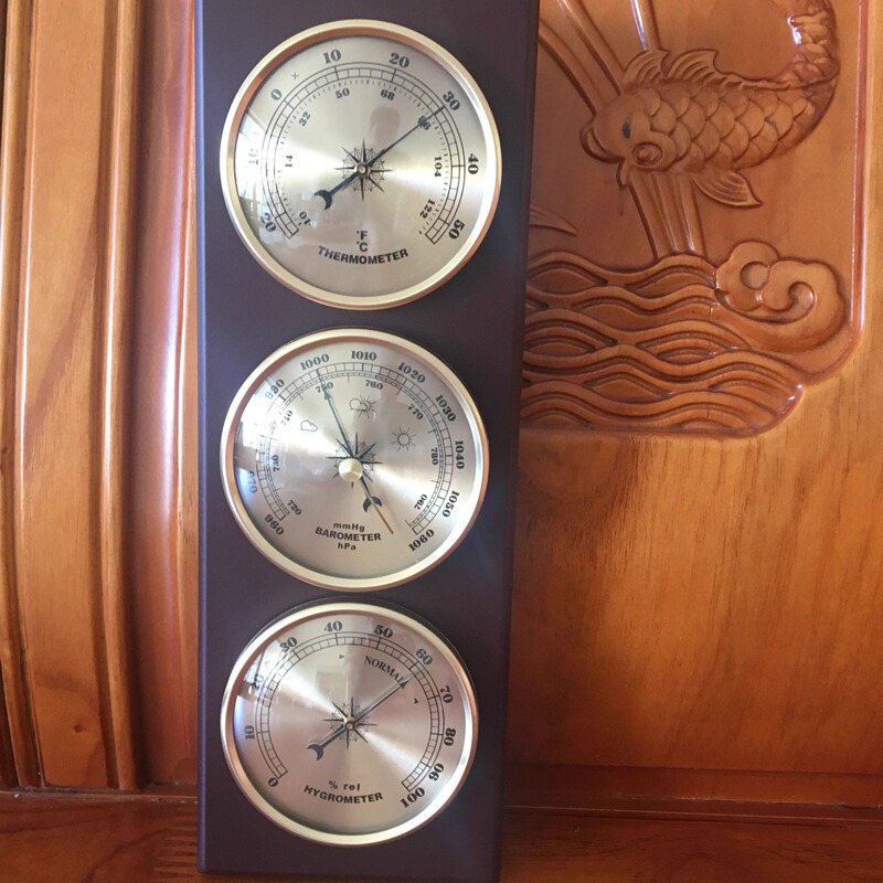 New Temperature and Humidity Barometer Garden Clock Wooden Clock Multi-Time Zone Clock World Time Living Room Decoration Creative Modern