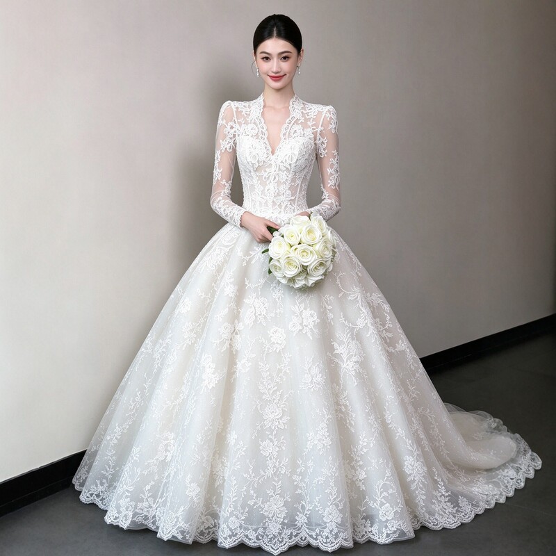 French-Style Long-Sleeve Light Wedding Dress 2026 New Bridal Gown with High-Quality Texture, Heavy Craftsmanship, V-Neck, Vintage Lace, and Long Train