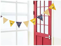 Маленький сломанный флаг (около 2 метров)