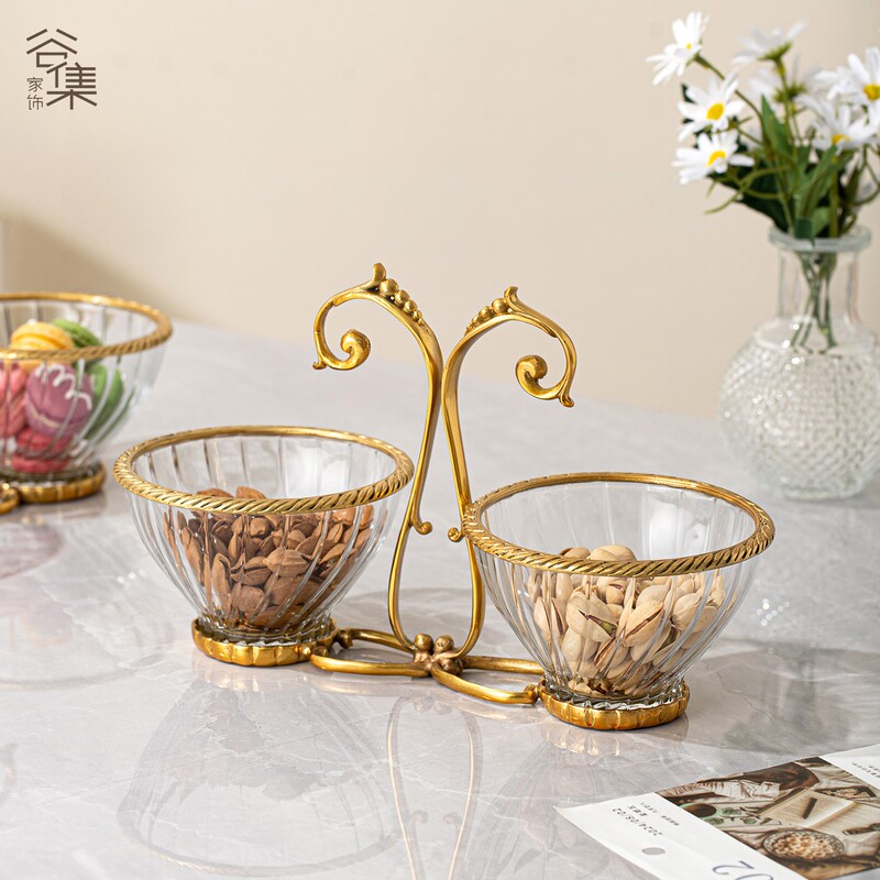 Creative Portable Dried Fruit Bowl, French-Style Crystal Glass and Brass, for Restaurants, Clubs, Snacks, Fruit Presentation, Home Use Snack Plate