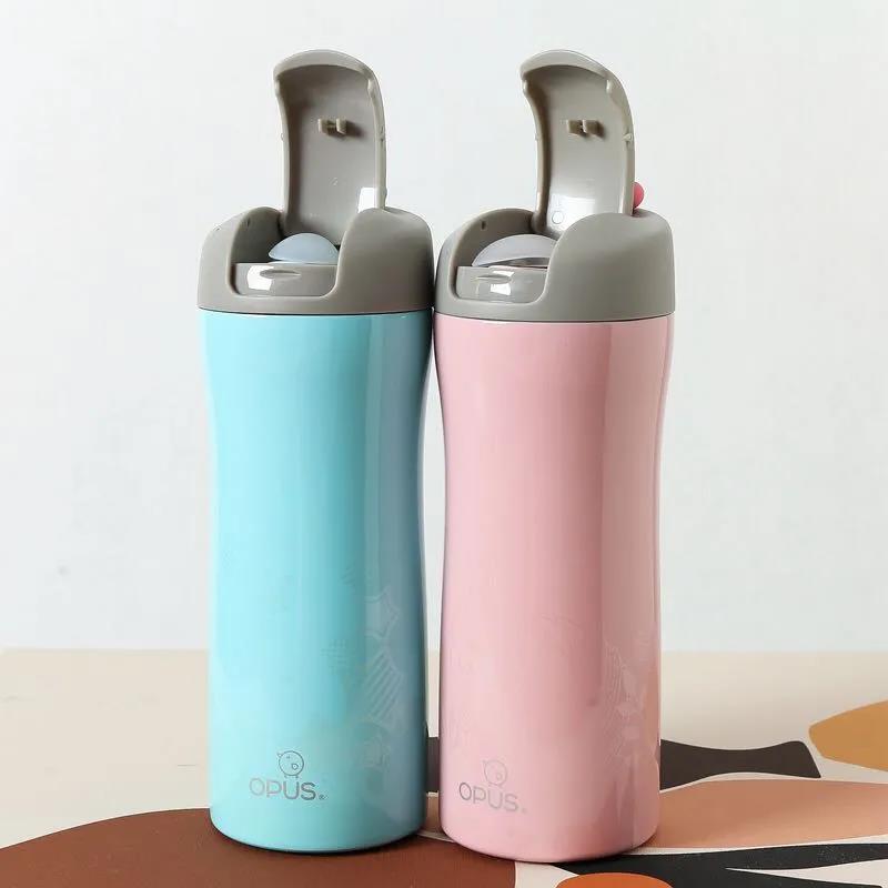 A glass of double duty 304 stainless steel children's side food tank insulated lunch box double insulated barrel water glass with silicone spoon