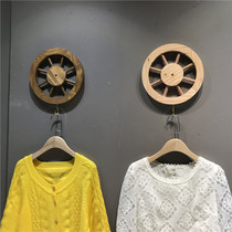 Clothing stores wheel trim display on qiang bi gua is wall-mounted on the adhesive hook men and womens clothing store coat hook sub-wall-mounted