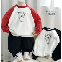 Net red fried street boy tops T shirt in childs clothes long sleeved autumn clothes single baby spring thin outer wearing gas 5