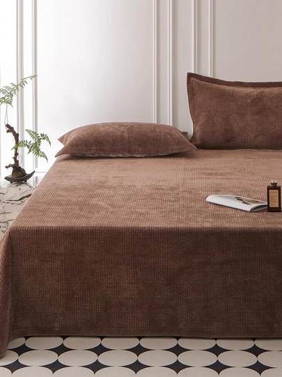 Touch Miss Autumn and Winter Fleece Bed Cover Three-Piece Set, One Side Fleece and One Side Pure Cotton Quilted Tatami Non-Slip Bed Sheet