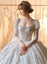 2021 new bride autumn and winter long-sleeved main wedding dress luxury high-end court style thin drag silk princess