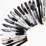 Япония Mitsubishi Uni Нейтральная ручка костюма UMN100/105/138/151/207/UB155/150 Студенческий экзамен Black Pen Uniball Вопросы