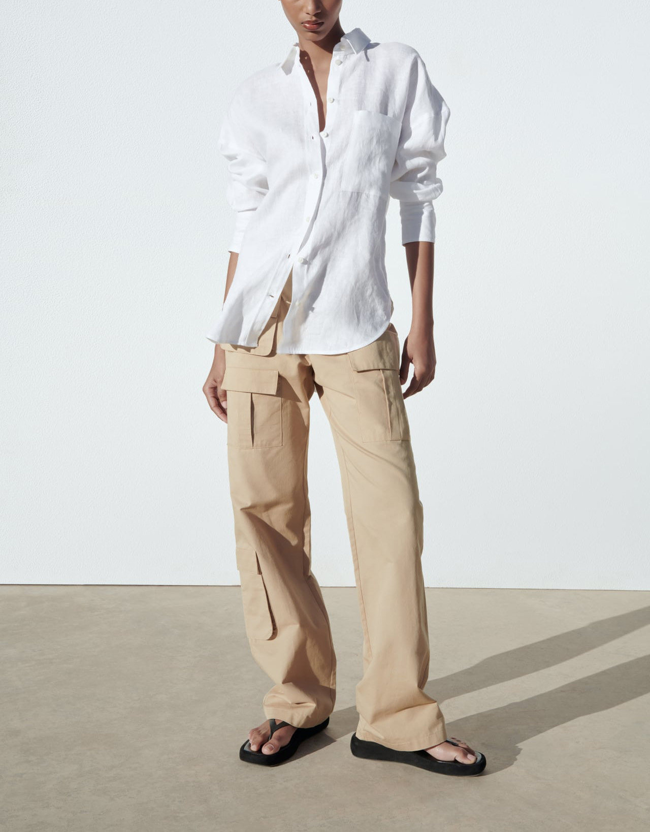 315g Weight Long Sleeve Sleeve Length Single Breasted Placket Type Regular Sleeve Sleeve Type Cotton and Linen Fabric Type Long Top Length Blouse Tops Type Daily Occasion Shirt Collar Neckline Loose Fit Type Solid Color Pattern Summer, Spring Season Women's Gender Casual Style Wholesale Women's Casual Solid Color Long Sleeve Blouses 无