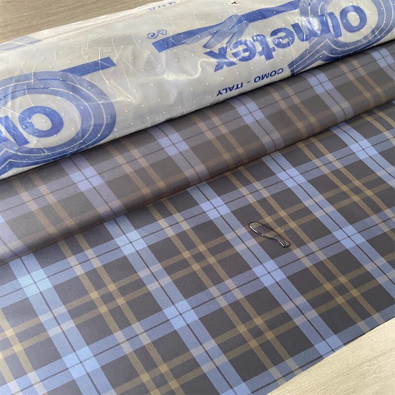 Olmetex Italian-Made Water-Repellent Plaid Fabric for Spring and Autumn Designer Jackets and Trench Coats Olmetex Italian-Made Water-Repellent Plaid Fabric for Spring and Autumn Designer Jackets and Trench Coats