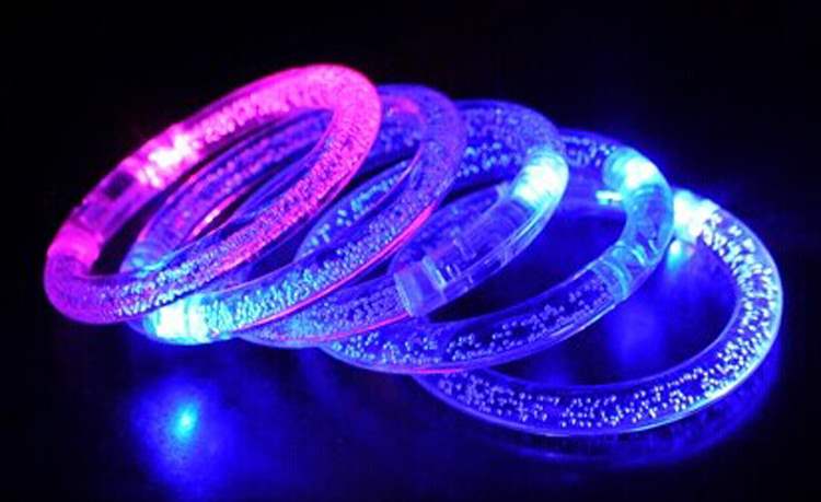 Qiqiu Acrylic Glowing Bracelet Glowing Bracelet LED Crystal Bracelet ktv Bar Concert Nguồn cung cấp - Sản phẩm Đảng / Magic / Hiệu suất 	đồ hóa trang halloween phù thủy