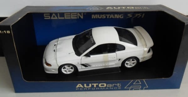 Alto 1:18 AutoArt Ford Mustang SALEEN MUSTANG S351 car model