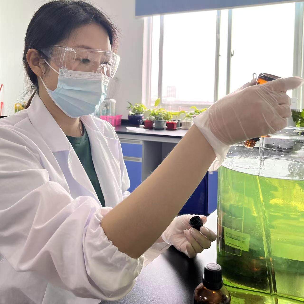 小城手作植物护肤研发中心的LOGO