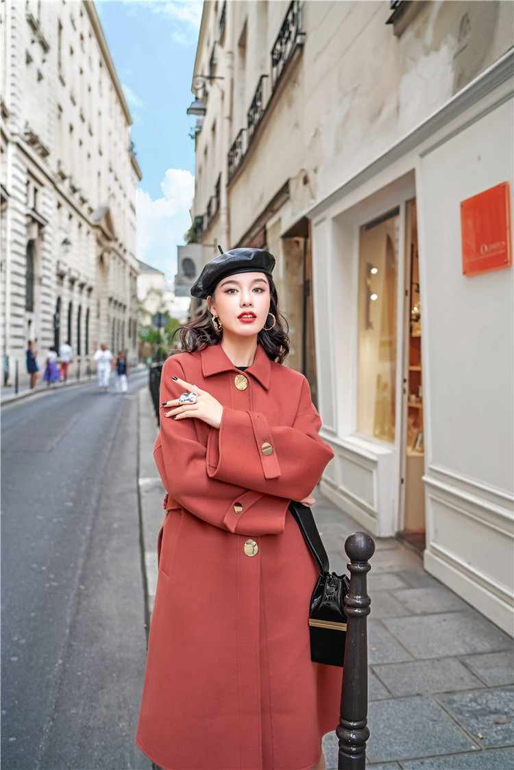 Áo choàng cổ retro Hepburn gió màu đỏ san hô áo khoác thắt eo thanh lịch trên đầu gối len áo dạ nữ hàn quốc