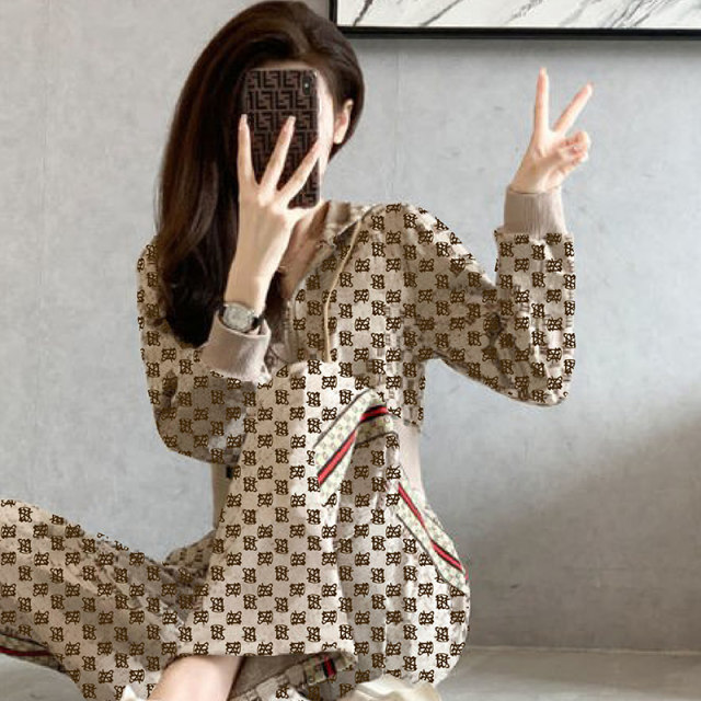 Net red casual suit female 2022 spring and autumn new fashion hooded sweater slim wide leg pants two-piece female