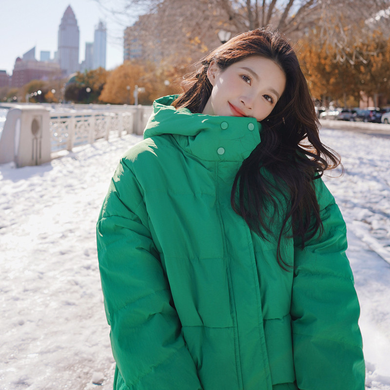 Pregnant woman feather jacket 2022 Winter new loose and large - yard fashion pregnancy time plus thicker coat