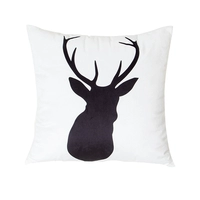 R-черный и белый олень