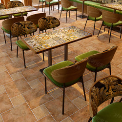 Solid Wood Table and Chair Theme Cuisine Barbecue Bistro Sugar Water Shop Tea Coffee Tea House Restaurant Long Square Round Table Commercial