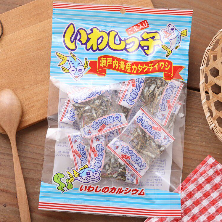 Japan Imported Zero Food Spring House Almond Small Fish Dry Sesame Flat Walnut Shrimp Dried Nut Almond Sea Taste 15 Sachet