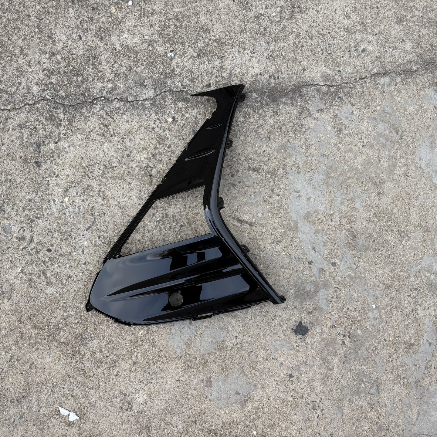 Suitable for Changan Unit Front Bumper, Front Bumper Assembly, Uni-T Center Grille, Lower Front Bumper, Fog Light Frame