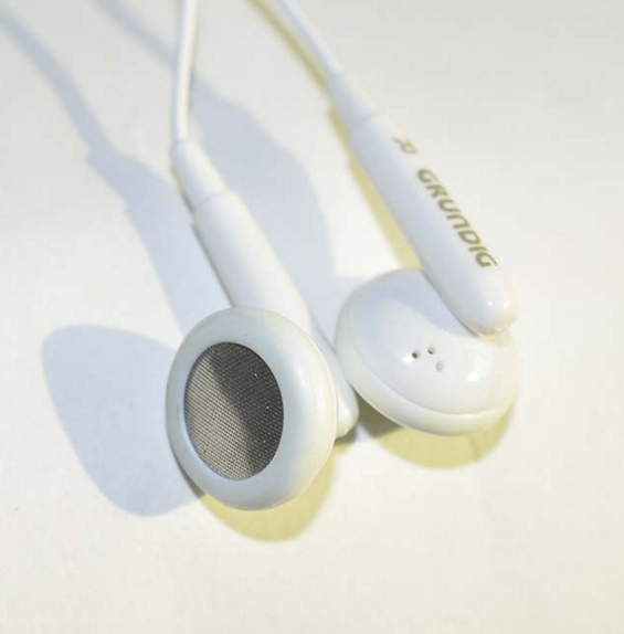 Stock mp3 gamephone headphone flat head earplugs erji resolution power high human sound mobile phone computer mp3 universal