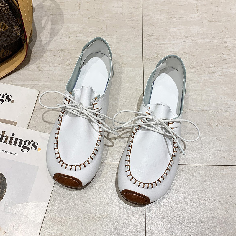 White Lace Up BDoug shoes female 2021 spring new pattern Korean version Versatile soft sole Kick on Shoes for pregnant women Retro Harajuku Single shoes