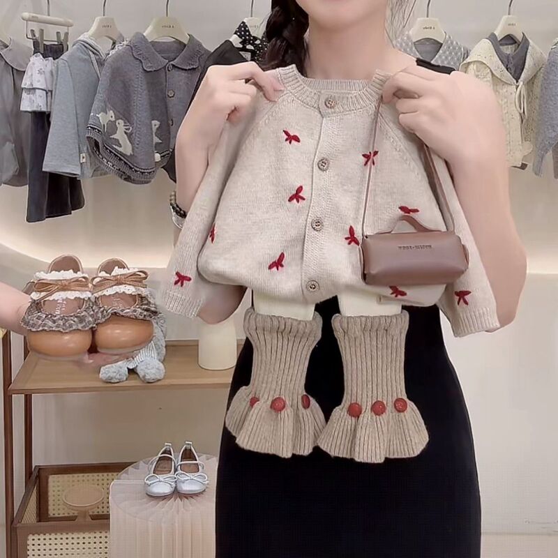 Girls' 2026 Autumn Outfit New Fashionable and Cute Bow Knit Cardigan with Pom-Pom Socks and Leggings Girls' 2026 Autumn Outfit New Fashionable and Cute Bow Knit Cardigan with Pom-Pom Socks and Leggings
