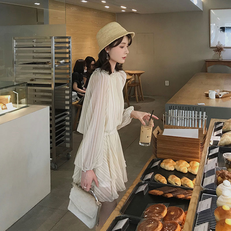 2022 autumn and winter new French ladies gentle wind chiffon top skirt two-piece set sweet Western style