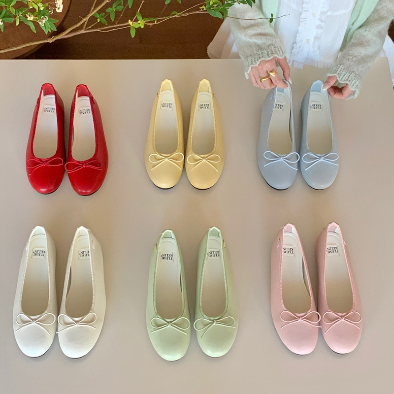 61Oniiii “White Peach Basque” Macaron Girly Height-Increasing Single Shoes for Women with Bow Ballet Shoes