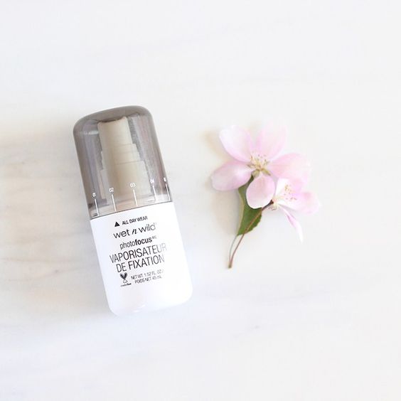 Beauty version wet and wild Wet N Wild focus Setting Spray water light moisturizing sizing spray affordable UD