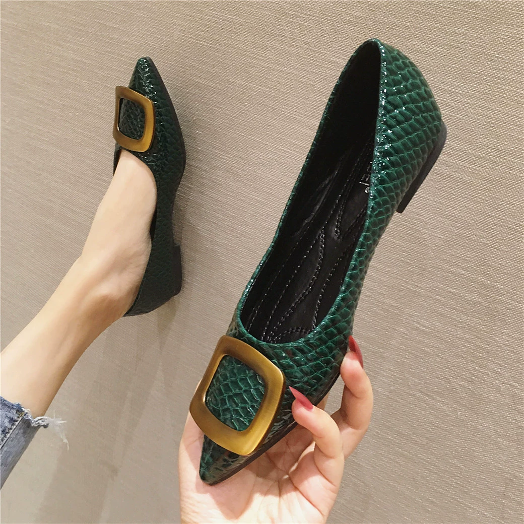 2021 Spring Women's Shoes All-match Green British Style Pointed Small Leather Shoes Flat Work Shoes Black Single Shoes