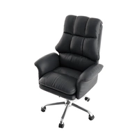 Черная латексная модель