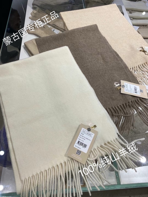 Gobi Scarf 100% Cashmere Lamb Gold Label Organic Oatmeal Color Off-White Domestic In-Stock Lightweight Scarf