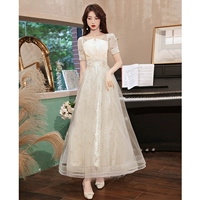 Длинный, цвета шампанского