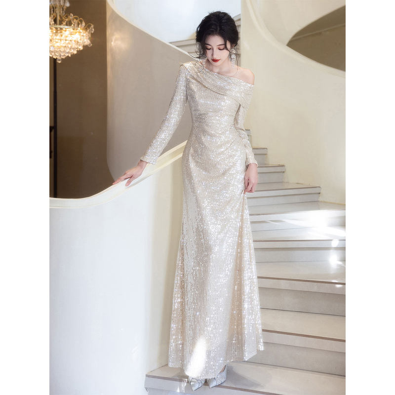 Silver Sequin Evening Dress for Women 2026 New Sexy Long Dress with a High-End Feel, Light Luxury, Niche, High-End Engagement Hostess