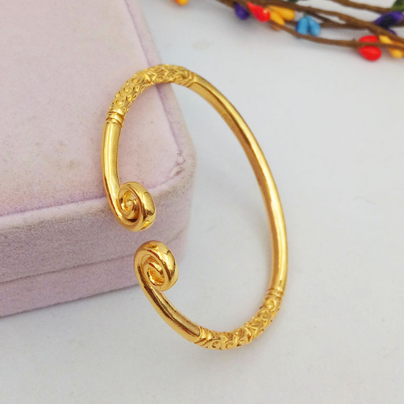 Vòng đeo tay thần chú mạ vàng nam và nữ thánh lớn trở về Sun Wukong vàng hoop stick vòng đeo tay retro đôi cát vàng vòng tay cartier