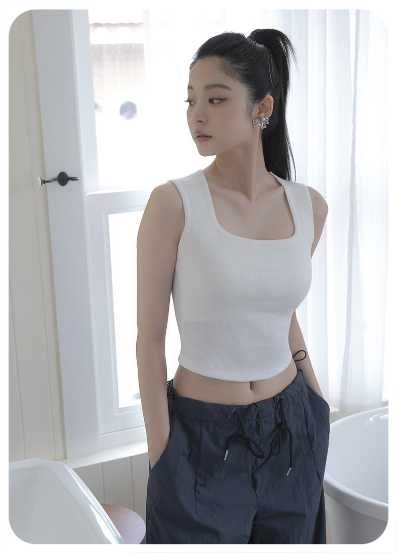 Топы/майки 莱赛尔天丝方领吊带背心女带胸垫夏外穿2026新款内搭工字低领上衣
