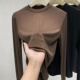 С круглым воротником, кофейный