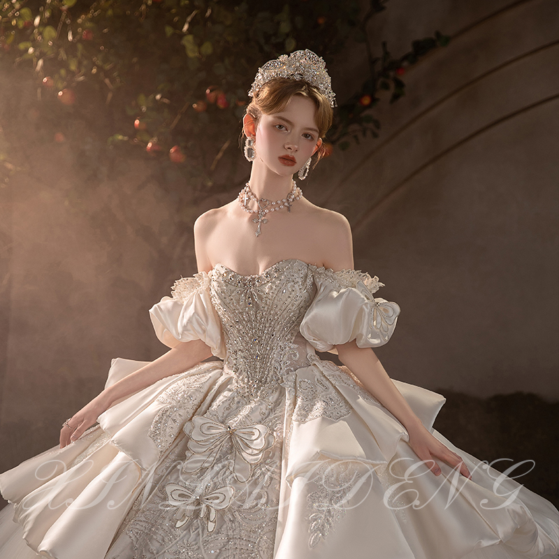 Six -year -old shop four colors of butterfly kiss wedding dresses 2024 new models in princess bride heavy work high -end big drag -tail, shoulder gauze Six -year -old shop four colors of butterfly kiss wedding dresses 2024 new models in princess bride heavy work high -end big drag -tail, shoulder gauze