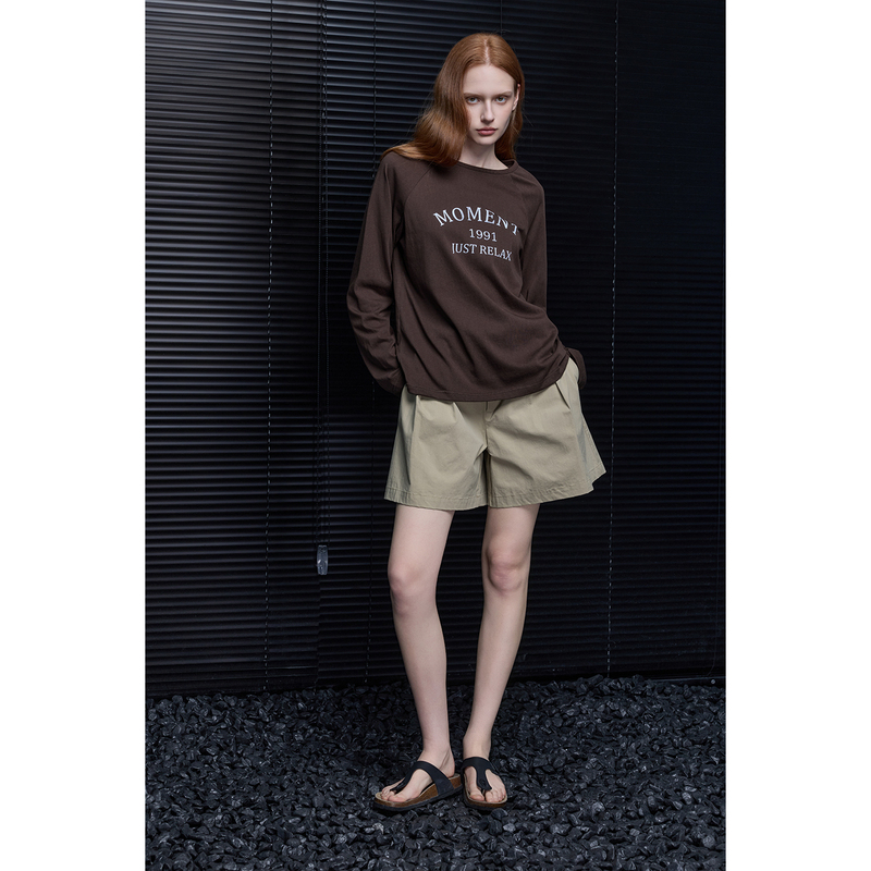 Moment Dark Brown Round Neck Letter Print Long-Sleeved T-Shirt for Women 2026 Summer New Style Loose and Versatile, Super Nice-Looking