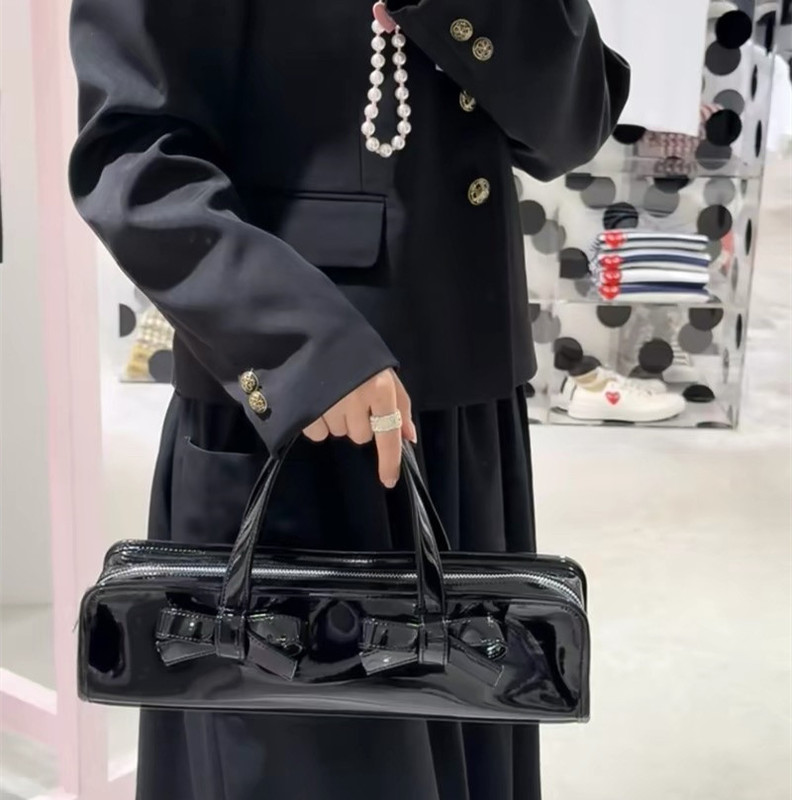 {Comme Design Gift} Cdg Glossy Patent Leather Bow Baguette Bag Shoulder Bag Handbag {Comme Design Gift} Cdg Glossy Patent Leather Bow Baguette Bag Shoulder Bag Handbag