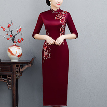 Wine red embroidered mother dress wedding long Cheongsam Wedding dress Mother-in-law wedding cheongsam skirt medium-long