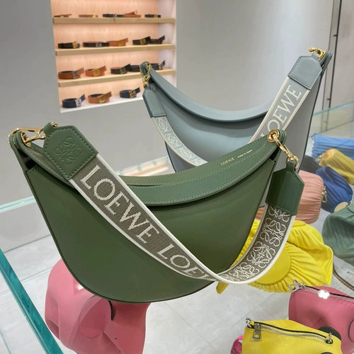 Loewe /Luo Yiwei Женская сумка классическая анаграмма Luna Crescent Sacks под пакеты River Bud Кожаная сумочка плеча