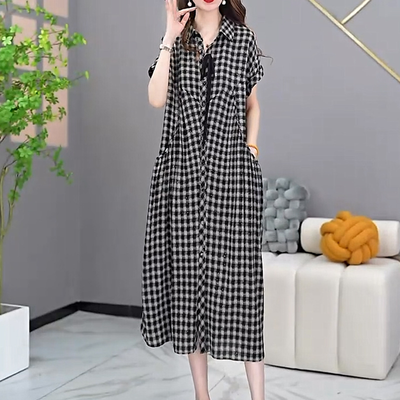 Light Luxury Fashion Wide Plaid Polo Dress, New Summer Style, Large Size, Loose Fit, Tummy-Covering, Slimming Shirt Dress Light Luxury Fashion Wide Plaid Polo Dress, New Summer Style, Large Size, Loose Fit, Tummy-Covering, Slimming Shirt Dress